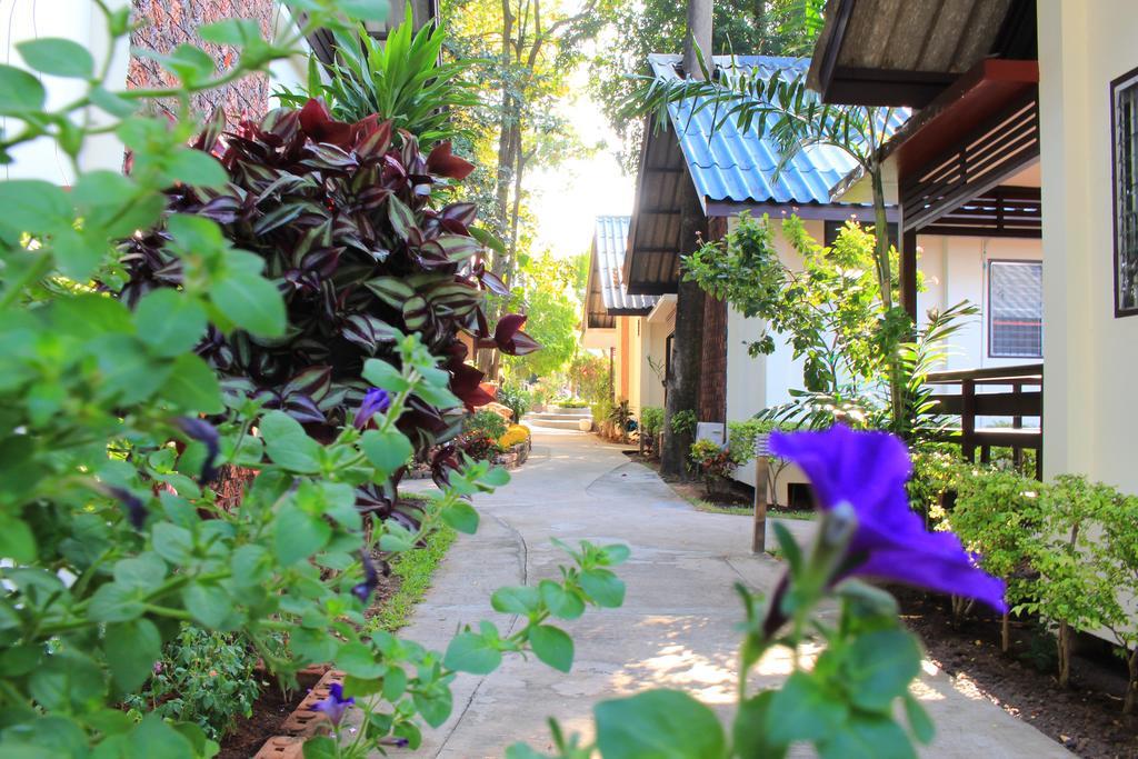 The Beach Garden Resort Паттайя Экстерьер фото